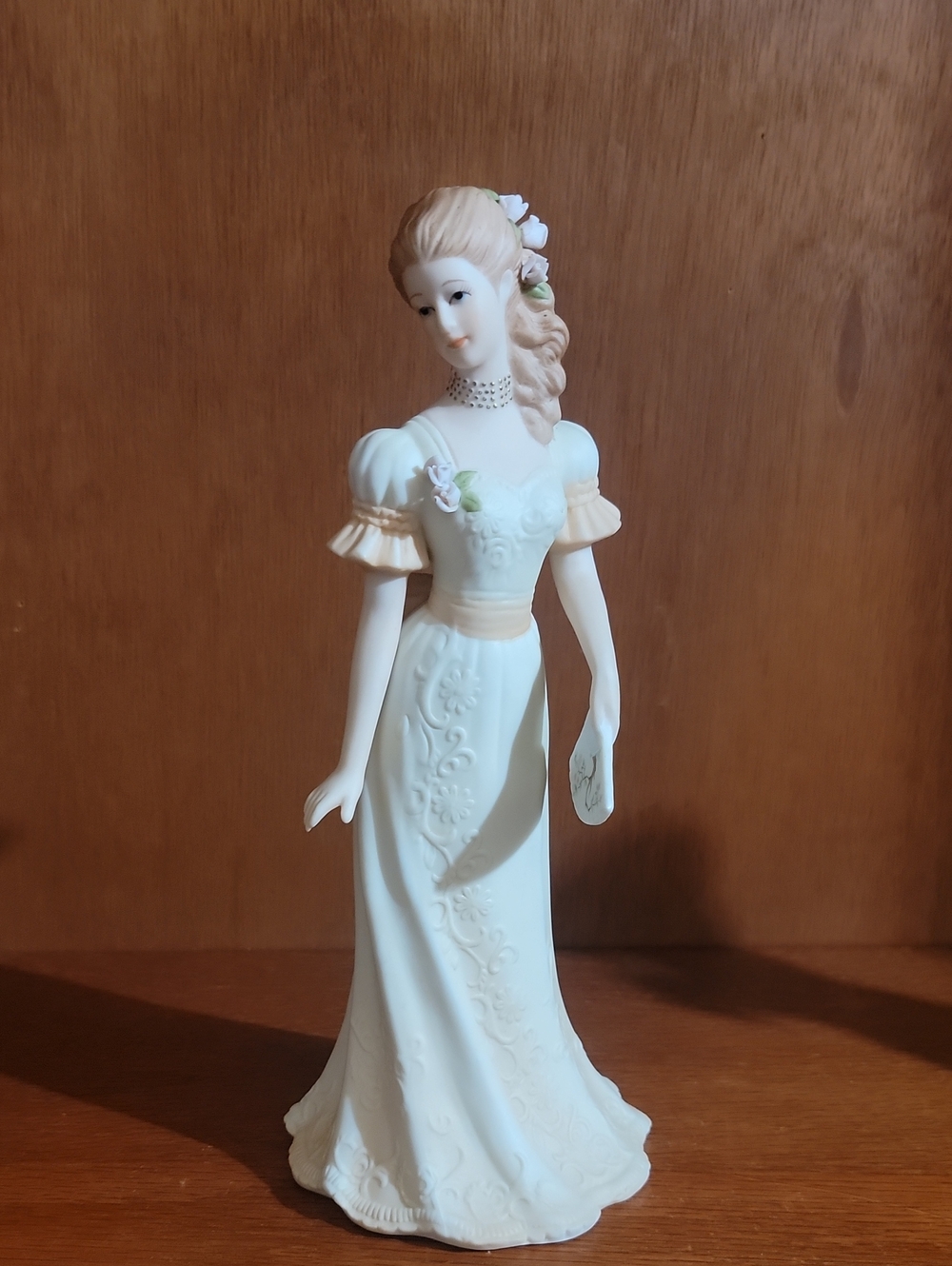 Homco Masterpiece Porcelian " Victoria" Figurine 1991- Signed